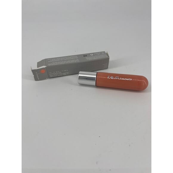 R.E.M Beauty Plumping Lipgloss - Picture 1 of 3